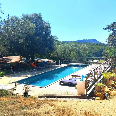 Arche De Noe Atypique, Boheme , Nature, Piscine Chauffee De Paques A Toussaint , , Sauna , Loisirs Le Beausset